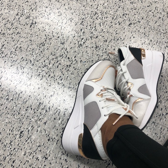 michael kors white and rose gold sneakers